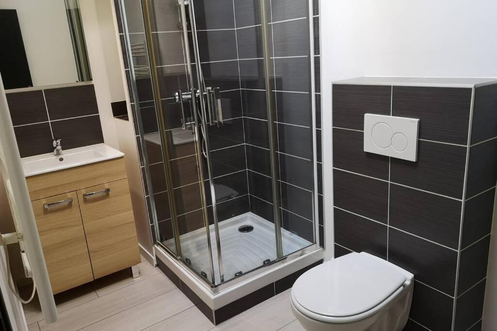 Le Duplex Des Quais Apartment Blois Bagian luar foto