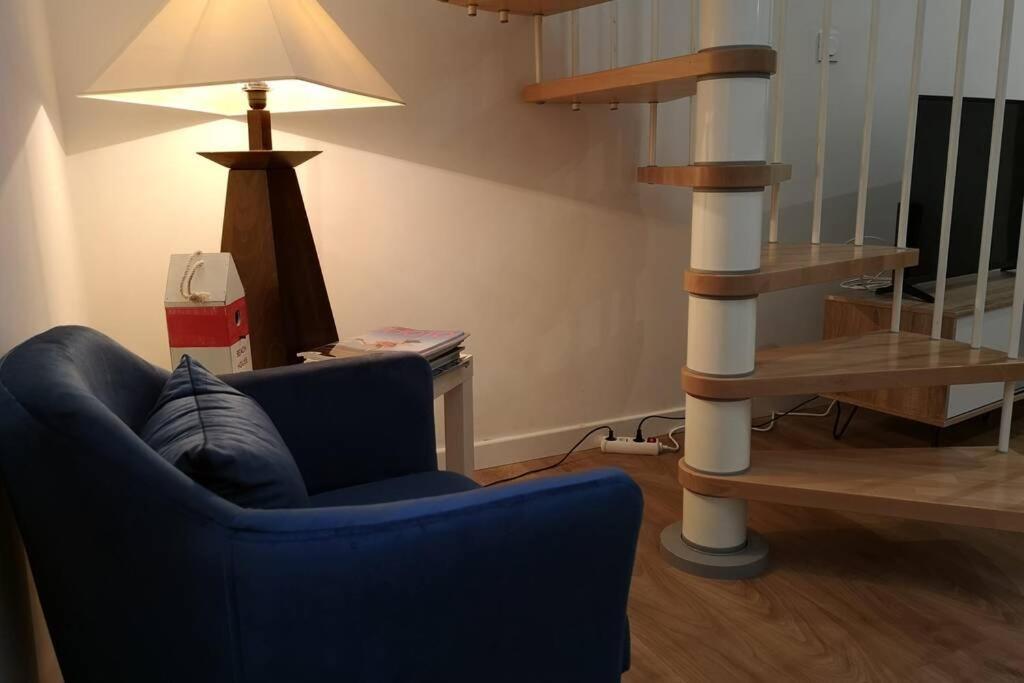 Le Duplex Des Quais Apartment Blois Bagian luar foto