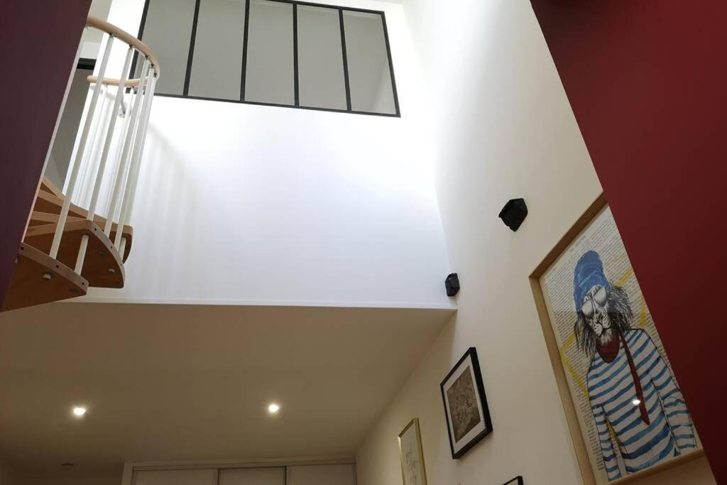Le Duplex Des Quais Apartment Blois Bagian luar foto