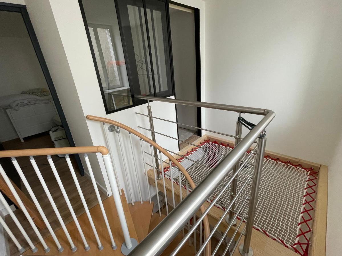 Le Duplex Des Quais Apartment Blois Bagian luar foto